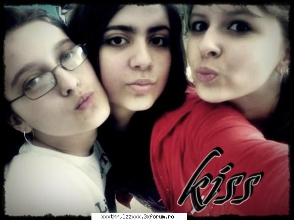 coltzu vesel..nebunii mei - mika,yvo si eu (de la stg la dr) - [♥] PHOTOS WITH FRIENDS [♥]